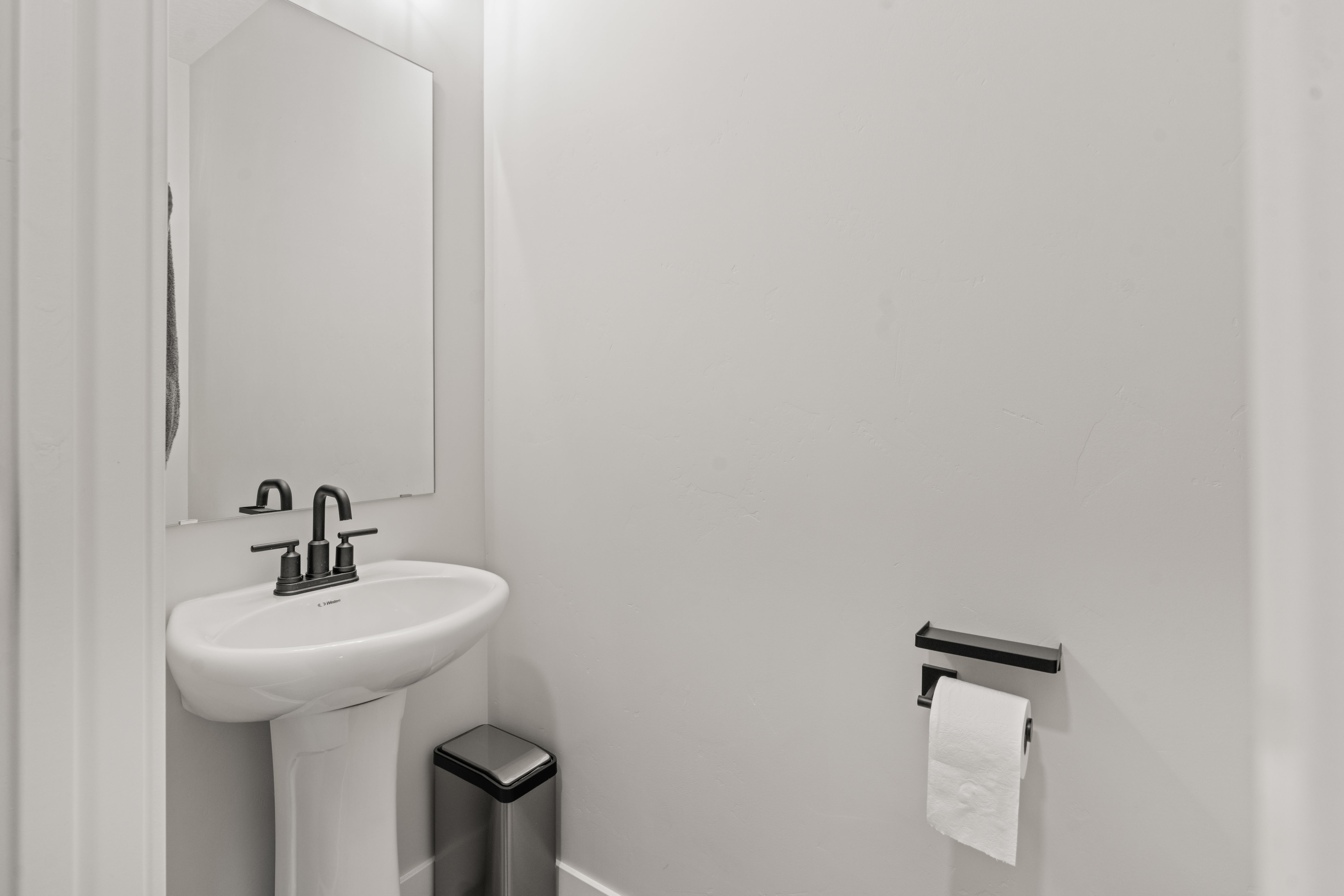 1982 N 4040 W – photo 5