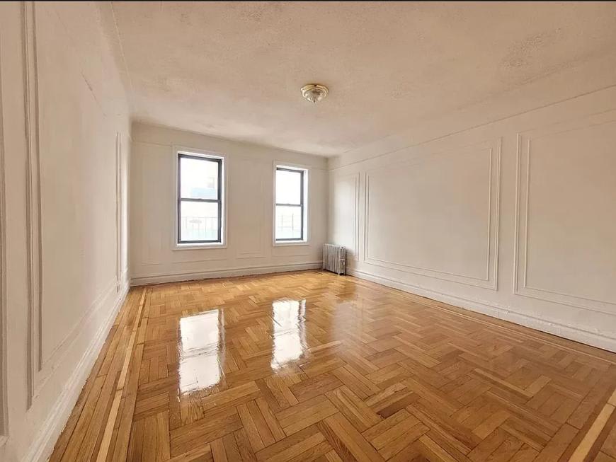 215 East 201st Street – photo 1