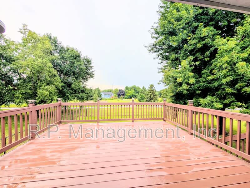 1964 Greenway Ave – photo 4