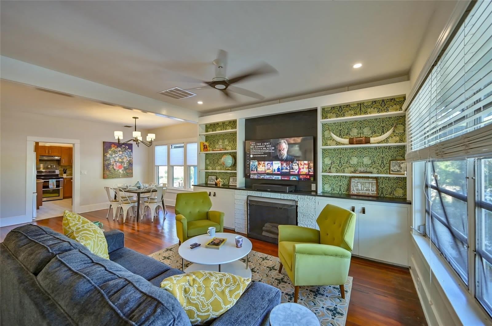 2408 Hillview Street – photo 2