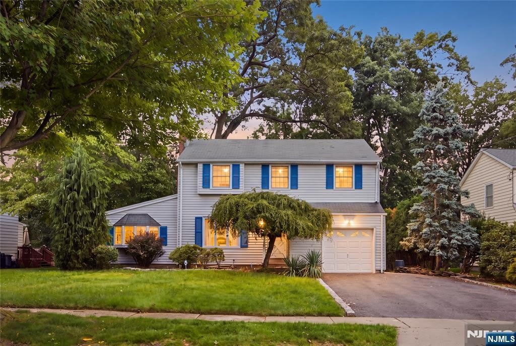 557 Monroe Court – photo 1