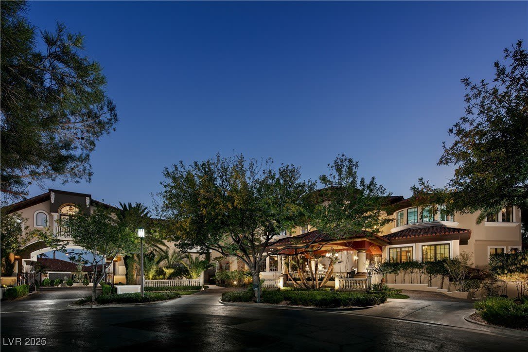 8801 Palm Greens Court – photo 5
