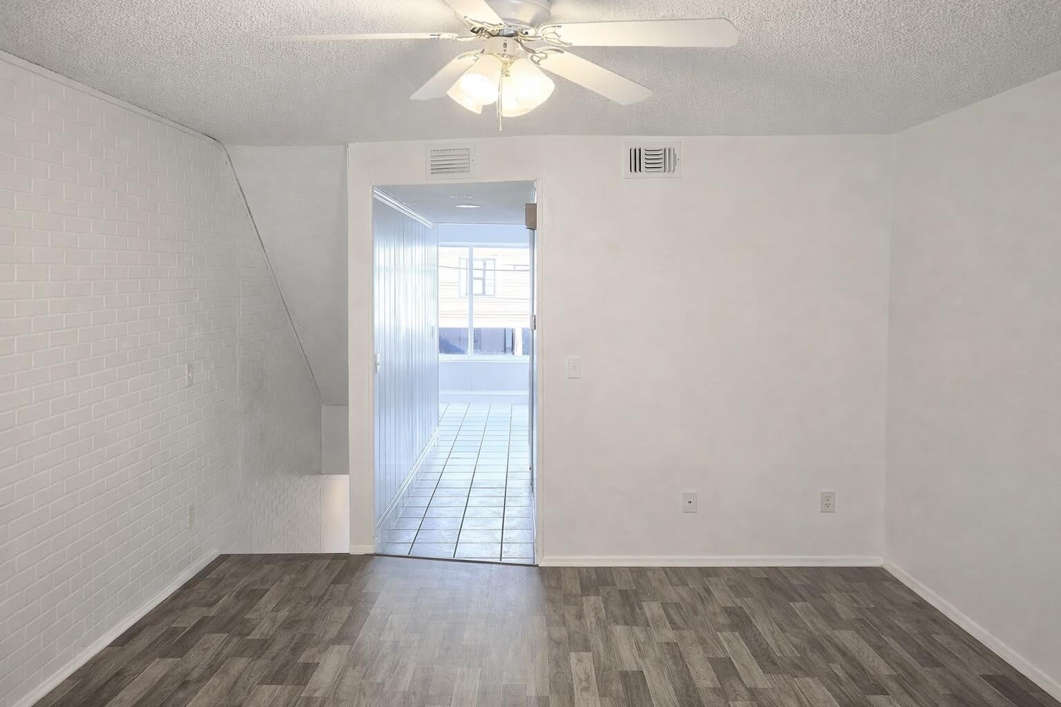 3314 Northside Drive – photo 3