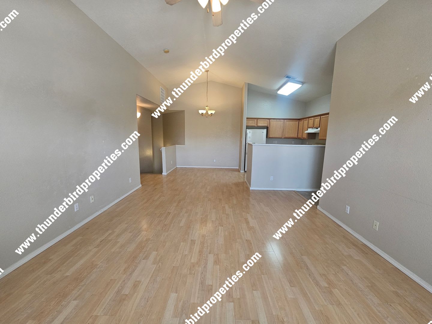 Gated Community with Refrigerated Air, 2 Bedroom, 2 Bathroom & 1 Car Garage Condo – photo 4