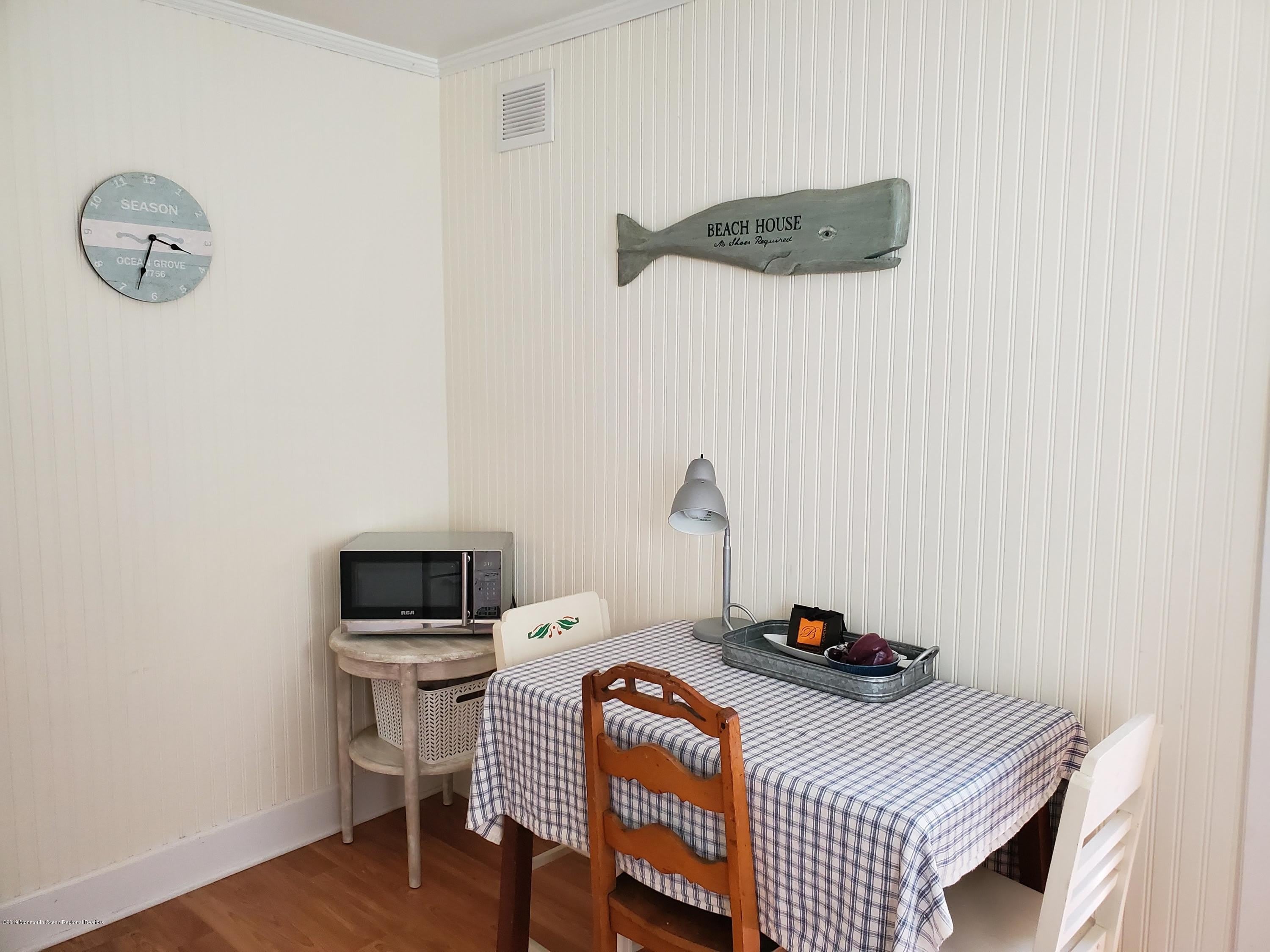 6 Webb Avenue – photo 5