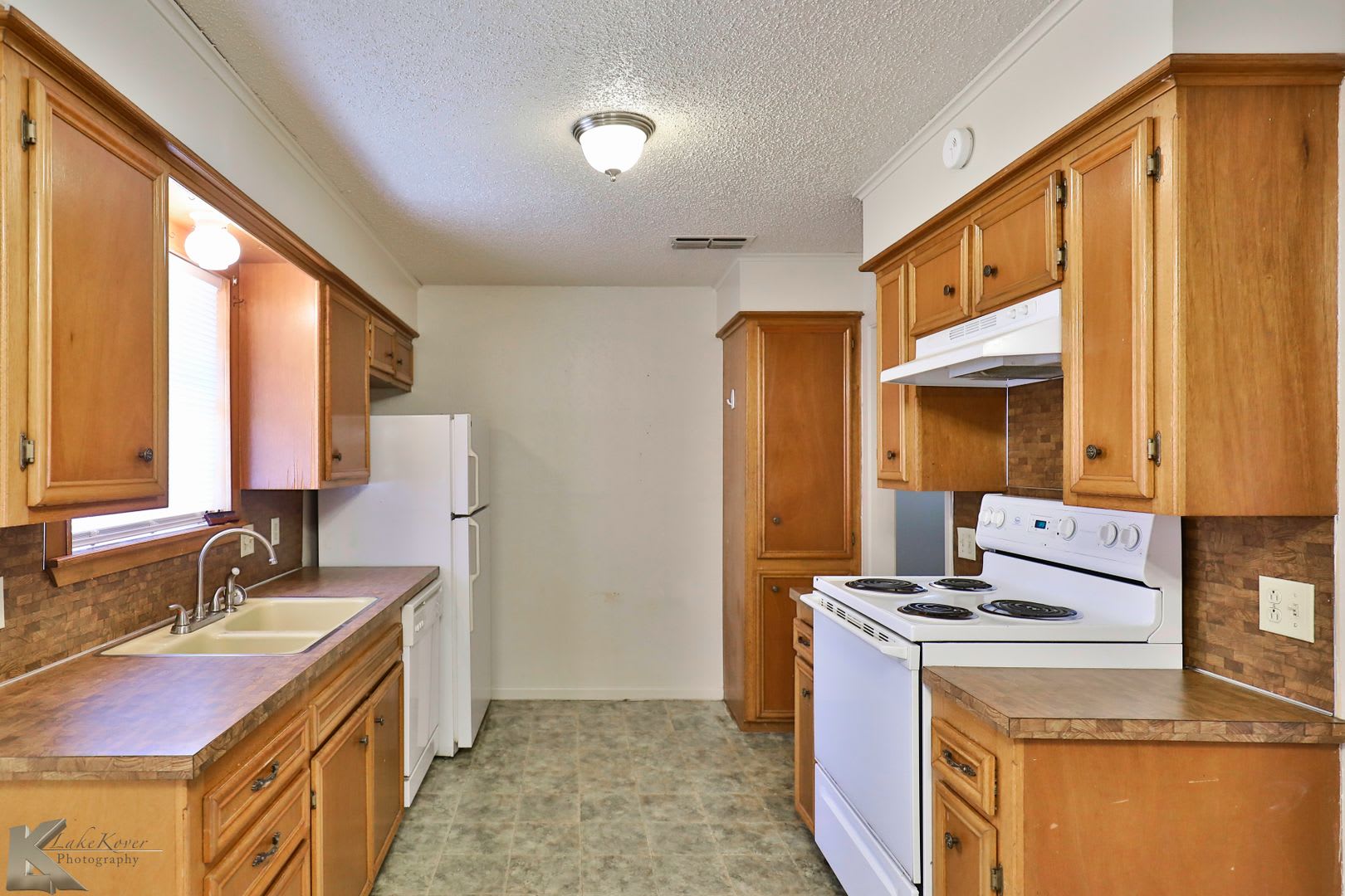 3/2/2 DUPLEX near ACU! – photo 2