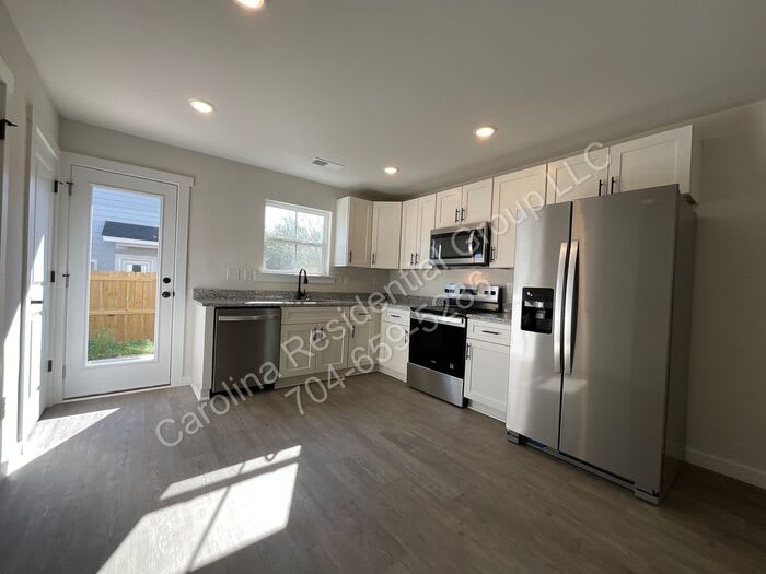 128 18th Pl Street Northwest – photo 3