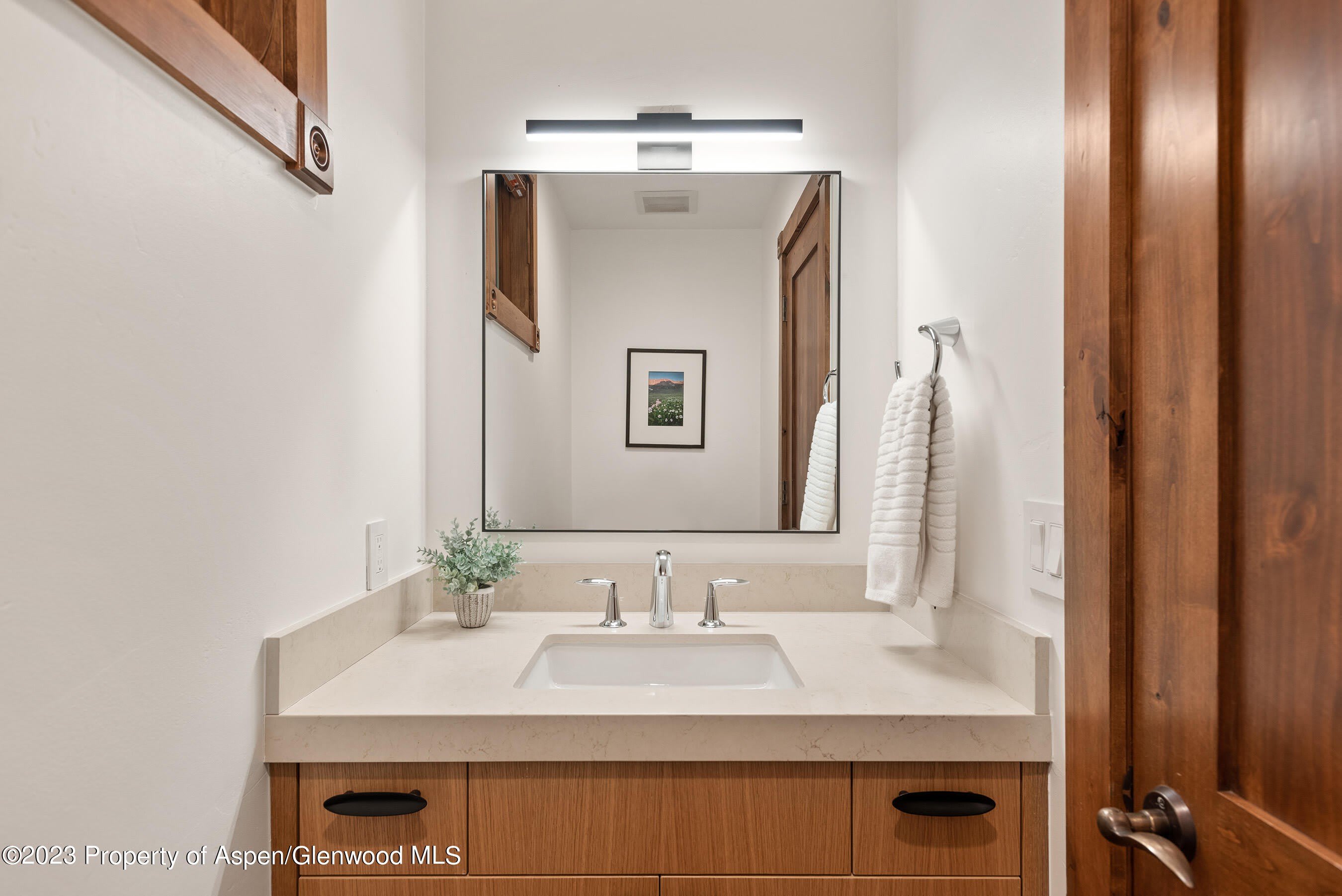 503 W Main Street – photo 5
