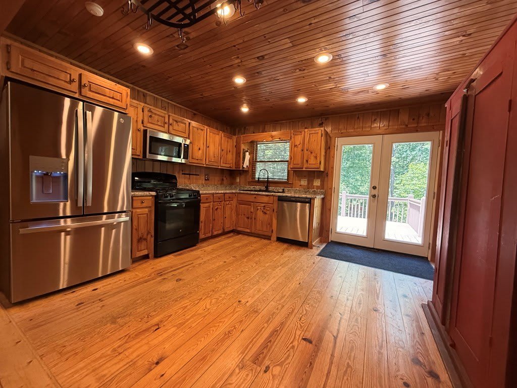303 Pine Lane – photo 5