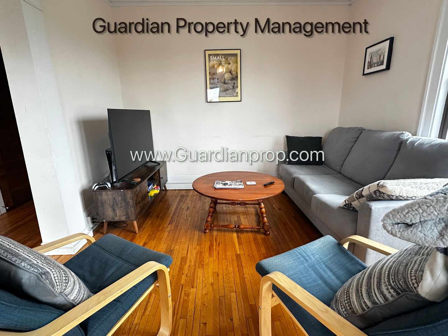 3Rd Floor Corner Unit Se Sun Lakes Uptown Apartment Blocks From Both Lakes Hardwood Floors One Month Free – photo 2