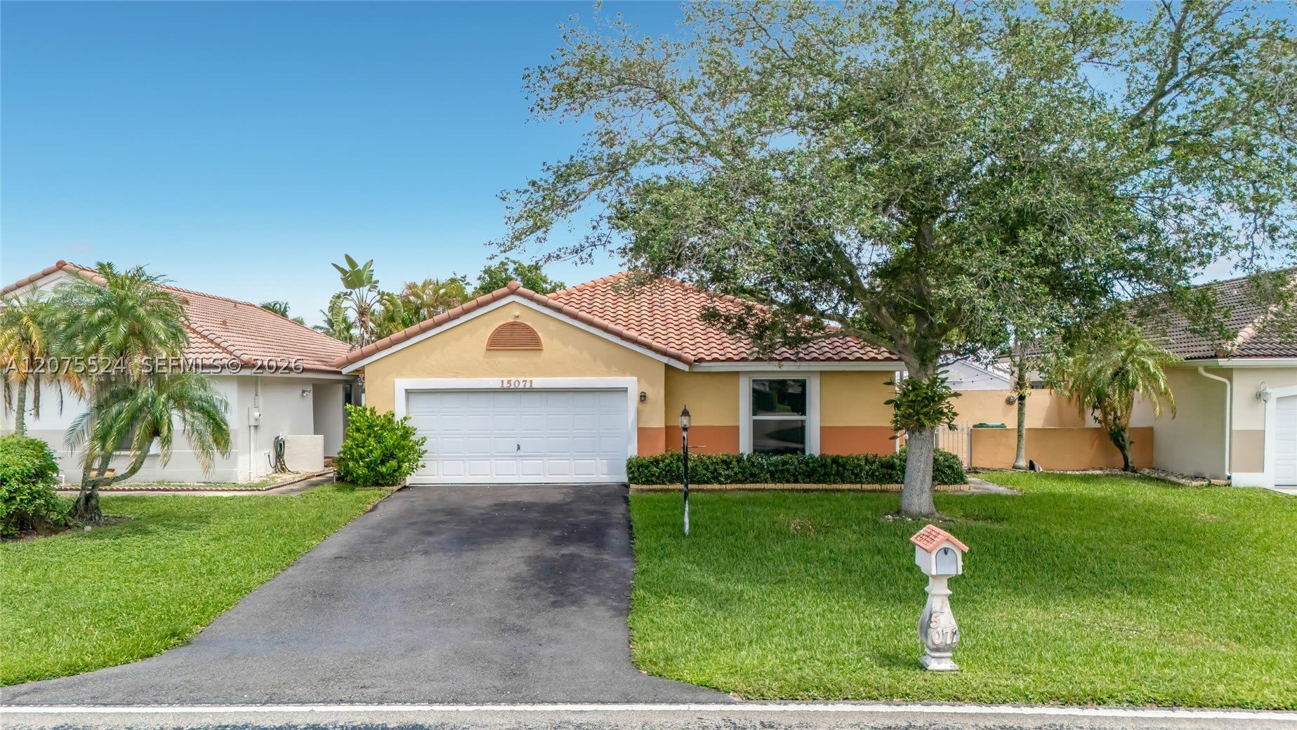 15071 S Waterford Dr – photo 2