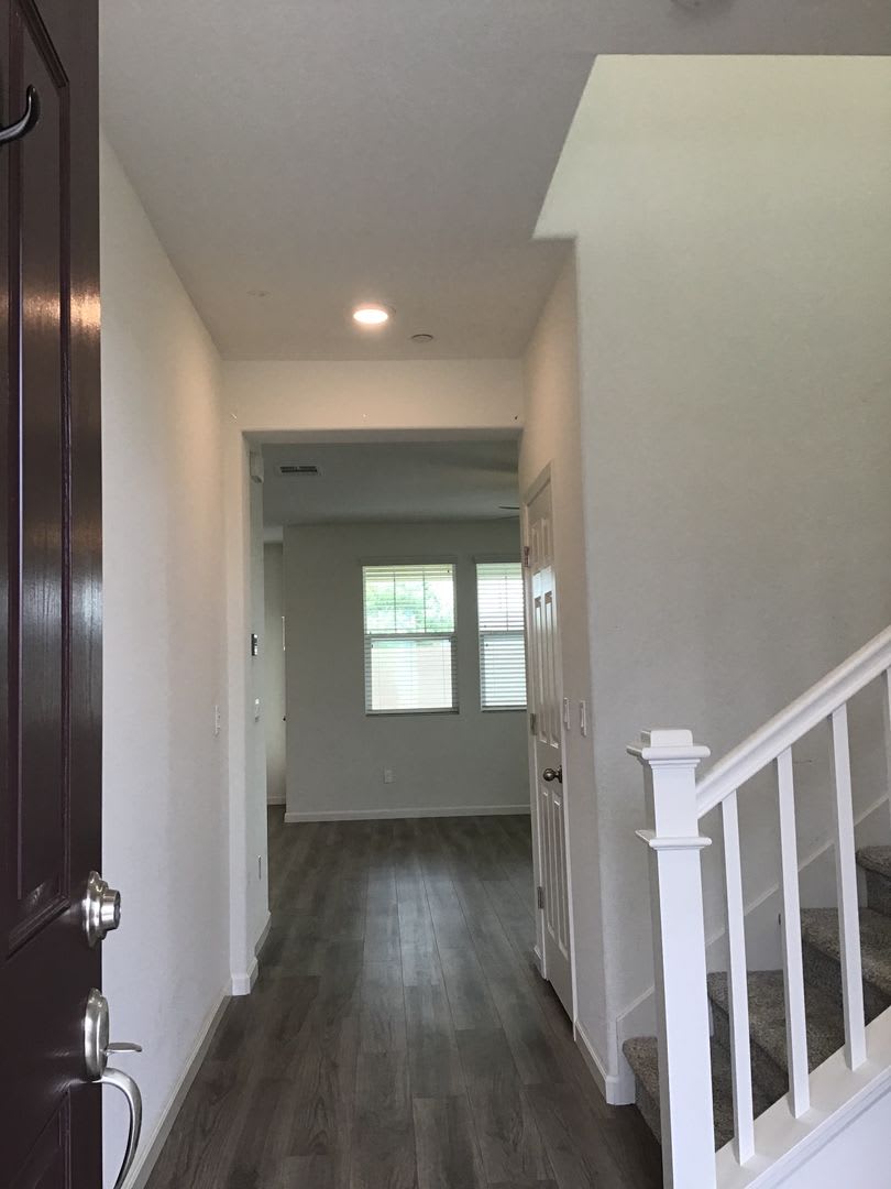 Nearly new Roseville home in Woodcreek Oaks area – photo 2