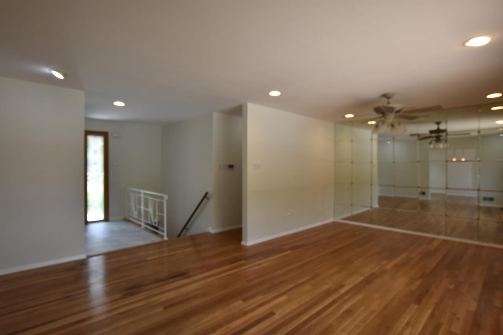 Fantastic 4BR/ 3BA Rambler in Aspen Hill – photo 4