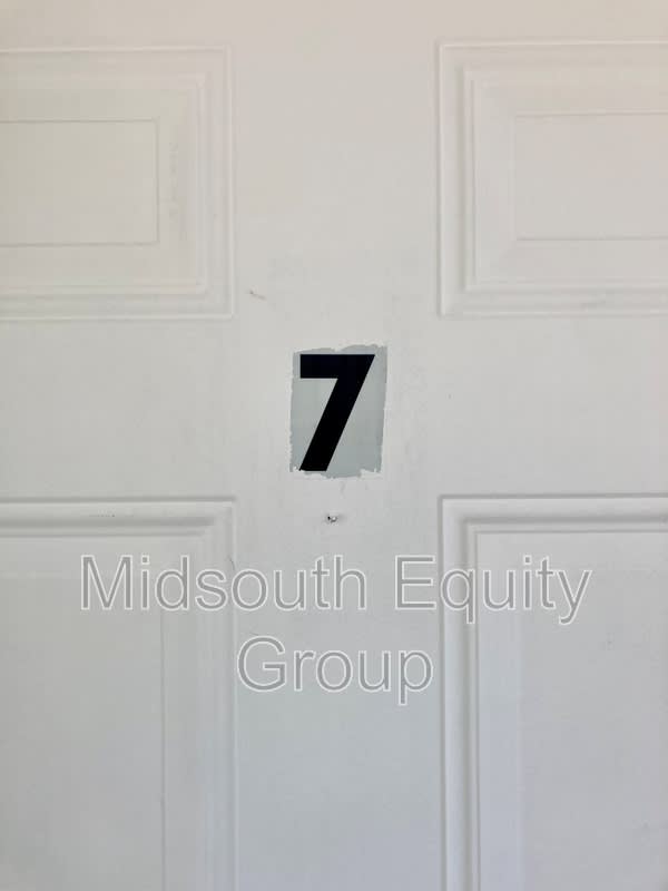 101 W Taylor St – photo 2