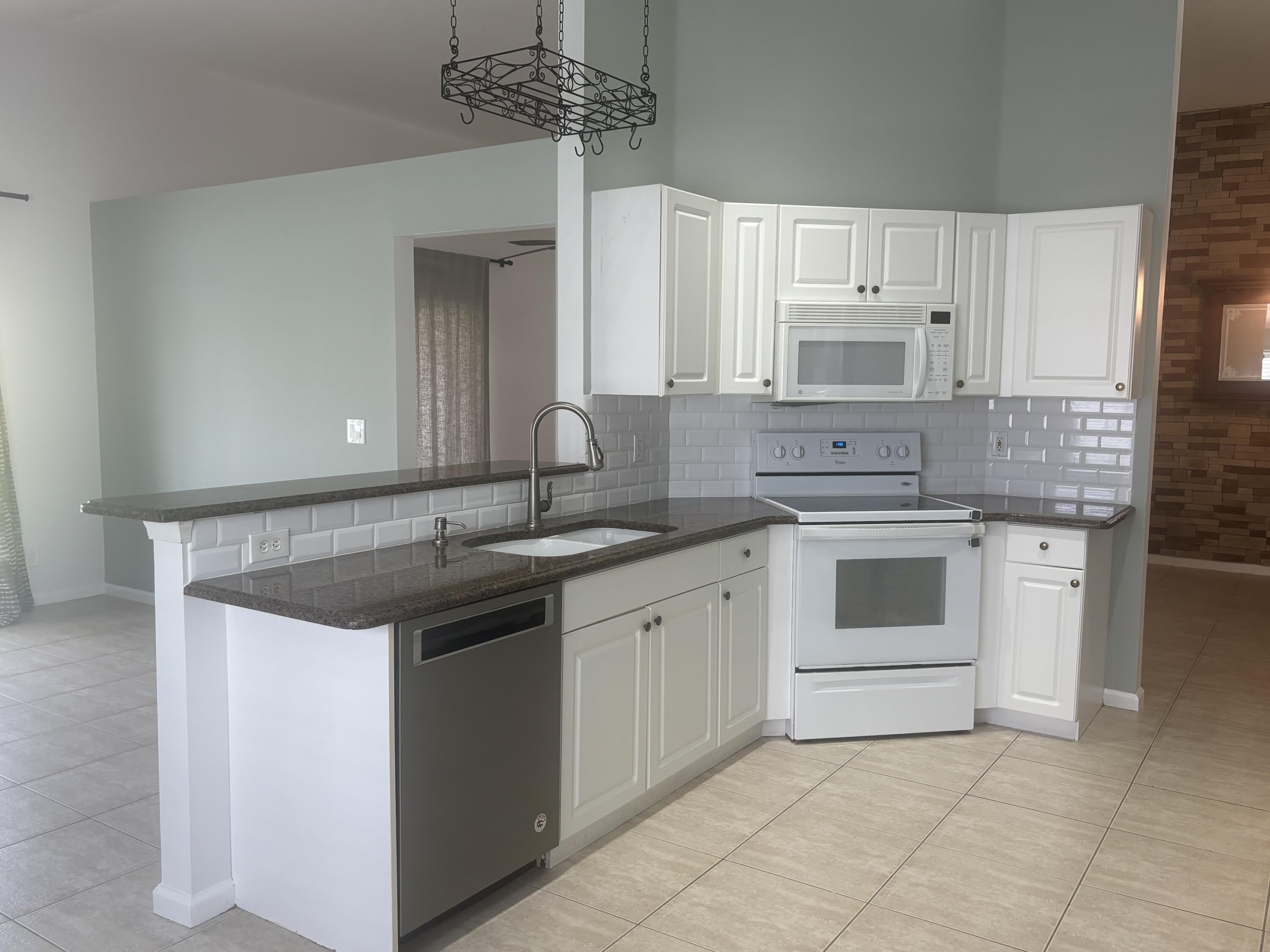 6366 Barbara Street – photo 5