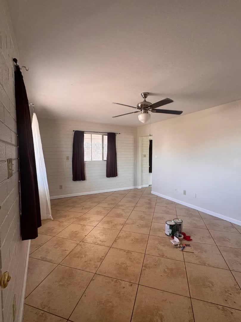 2 bedroom Youngtown home – photo 4