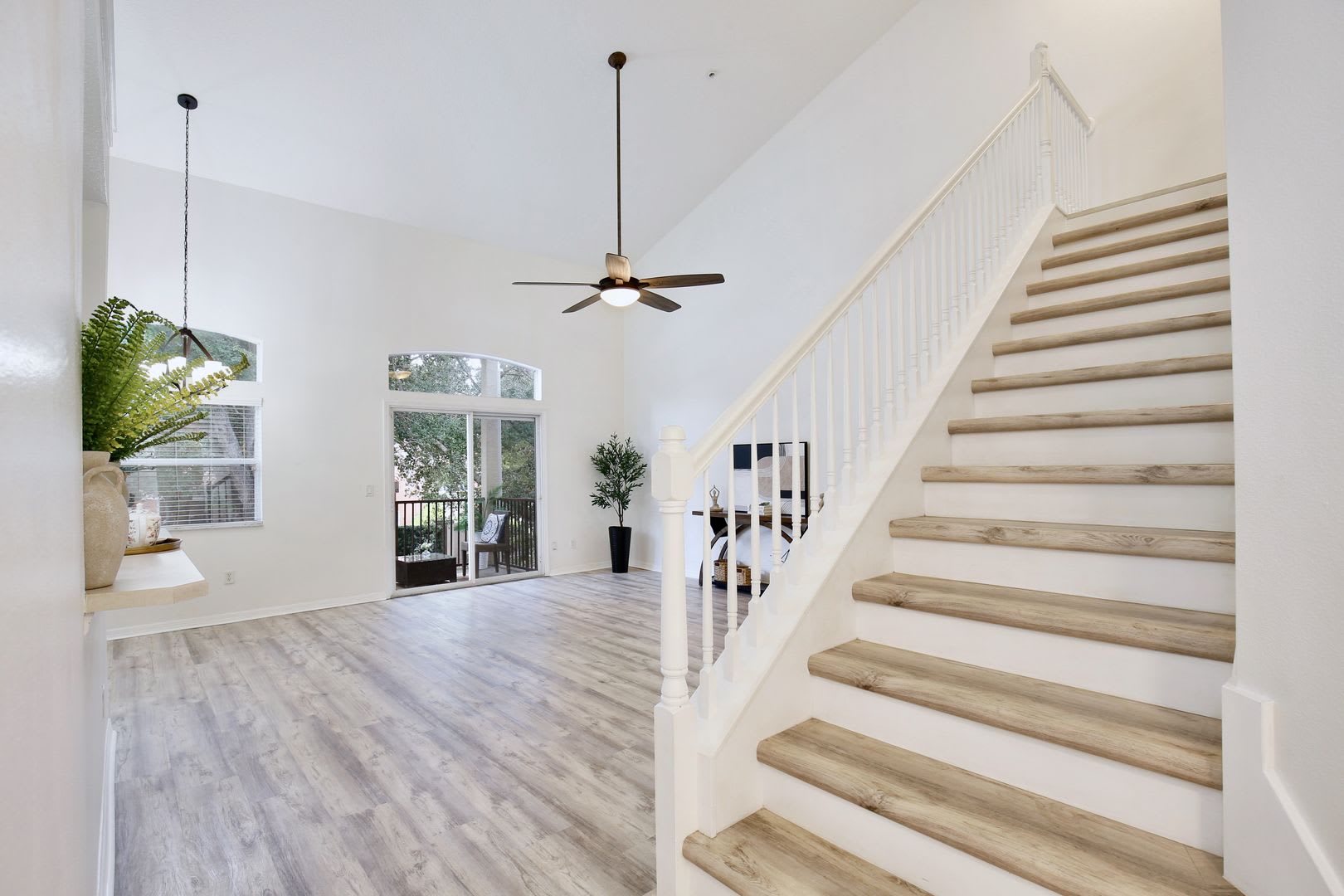 696 Seabrook Court #202 – photo 4