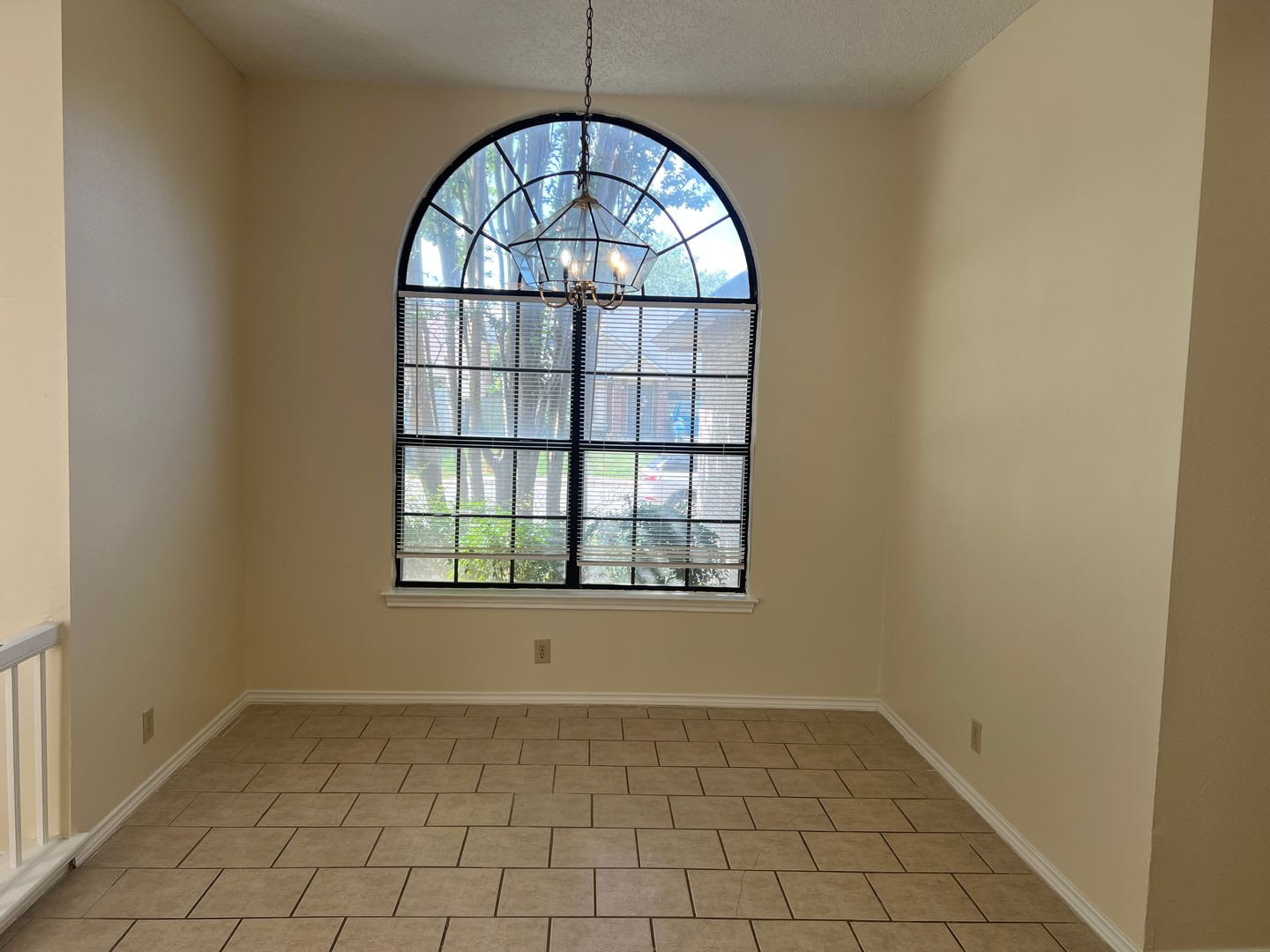 Move In ready – photo 3
