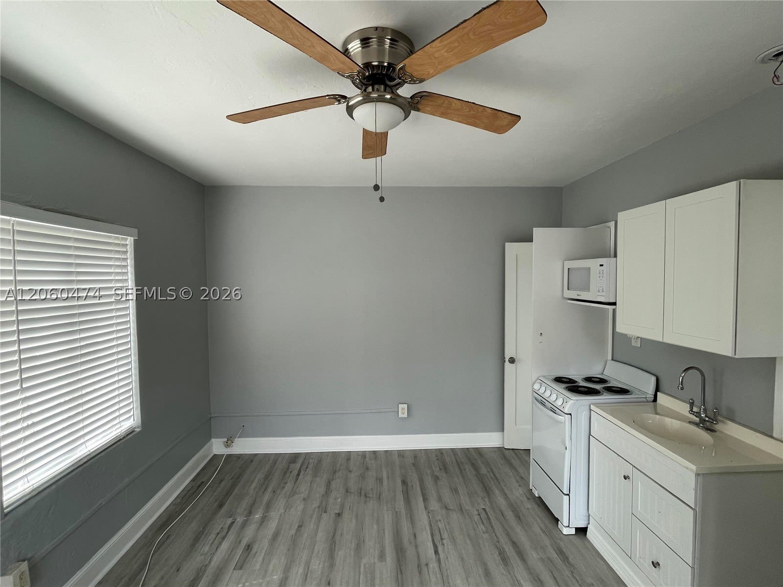 1108 Ne 3Rd St – photo 3