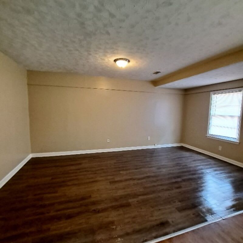 5380 Blackwell Rd – photo 3