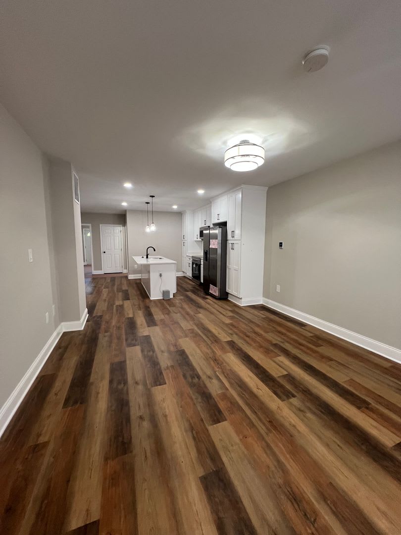 615 N. Calhoun Street – photo 2