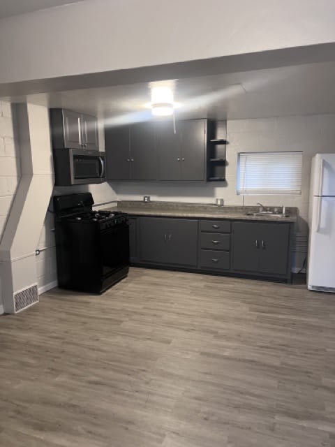 313 Cottage Court1/2 #9 – photo 2