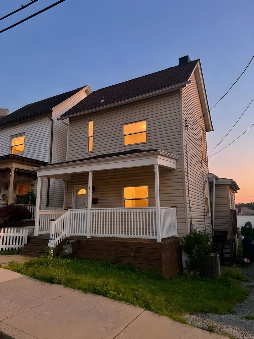 2 bed/1.5 bath Single Family House for Rent Irwin, PA 15642 – photo 1