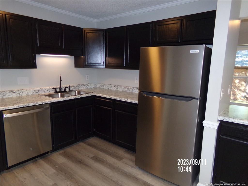 122 Girard Avenue – photo 3