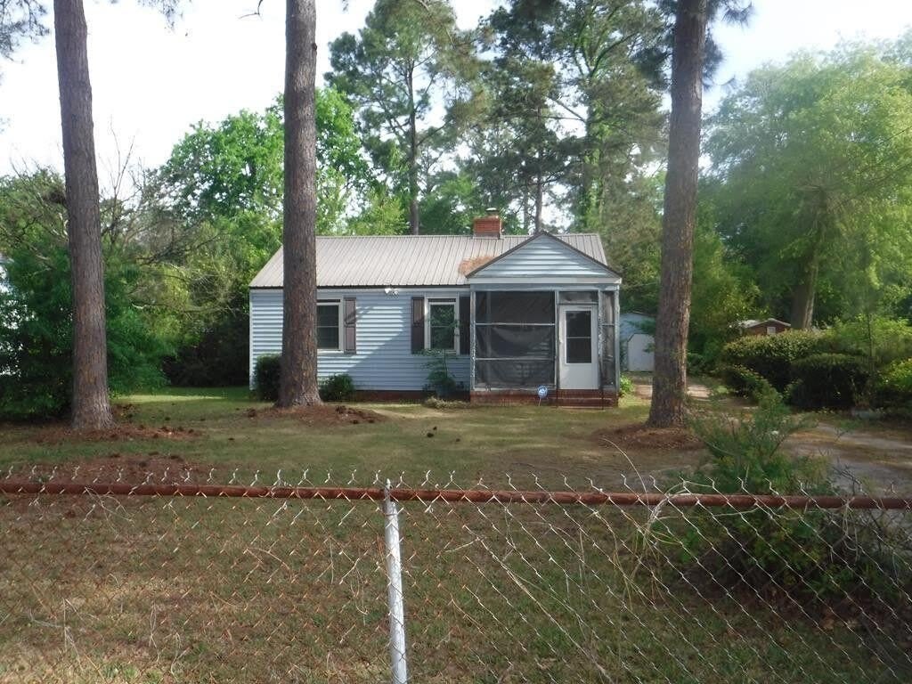 2033 Shirley Avenue – photo 1