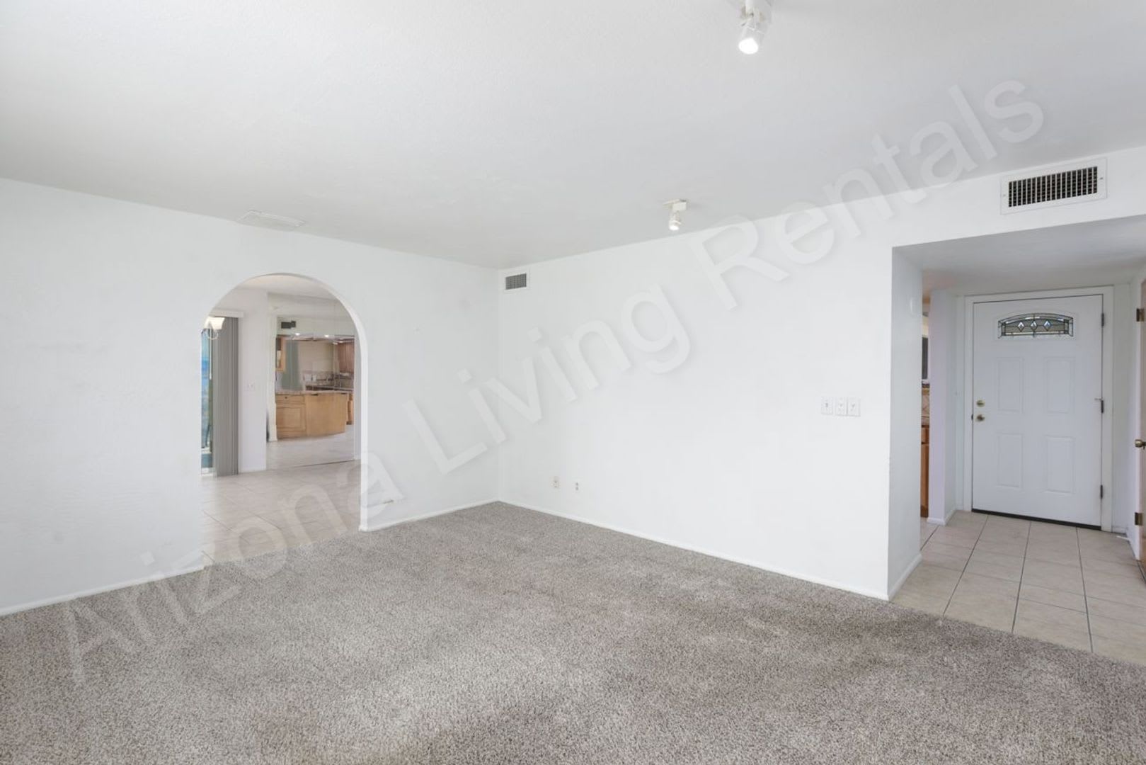NORTHSIDE LAKEVIEW HOME – photo 4