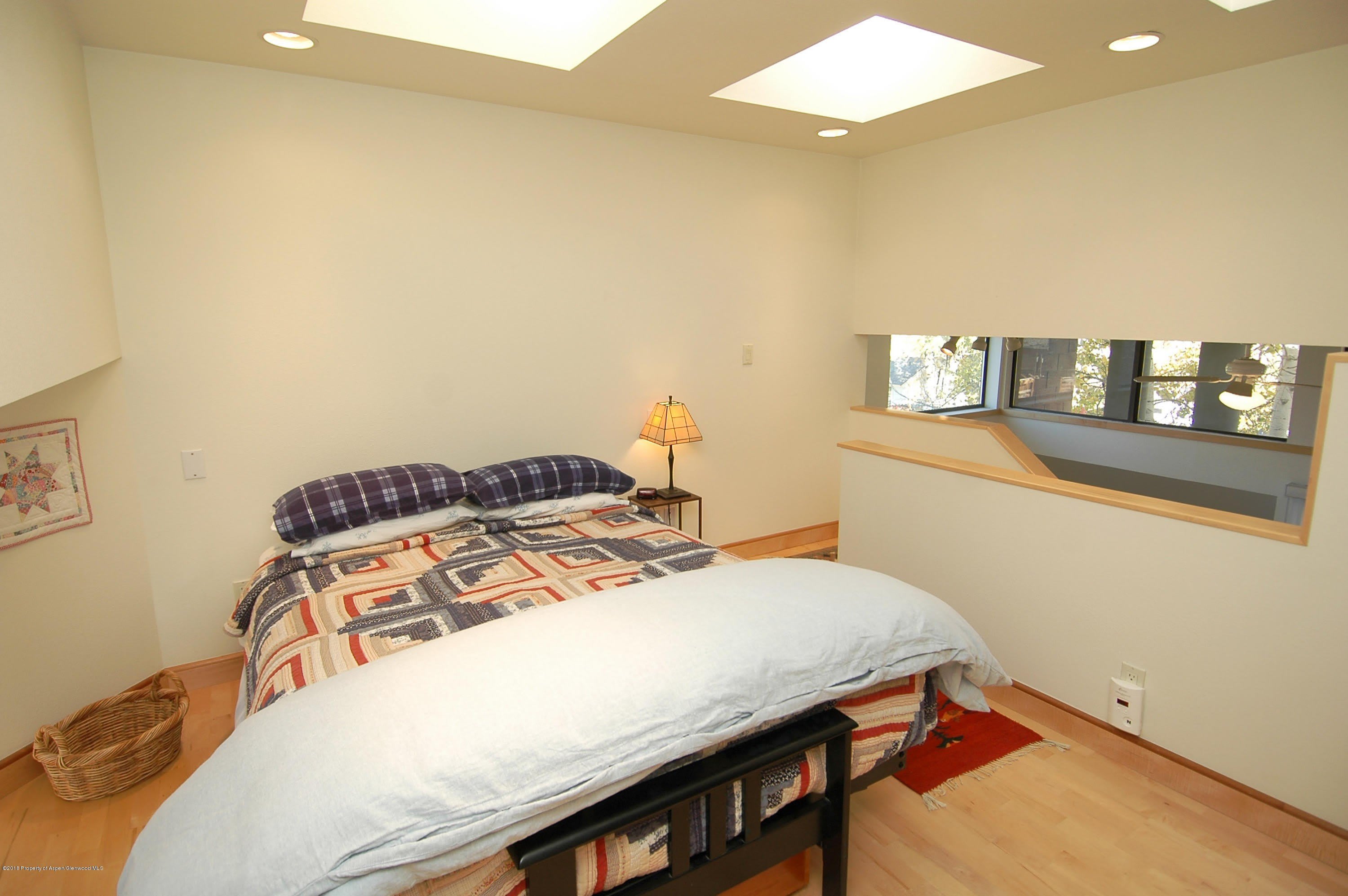 311 S Aspen Street – photo 5