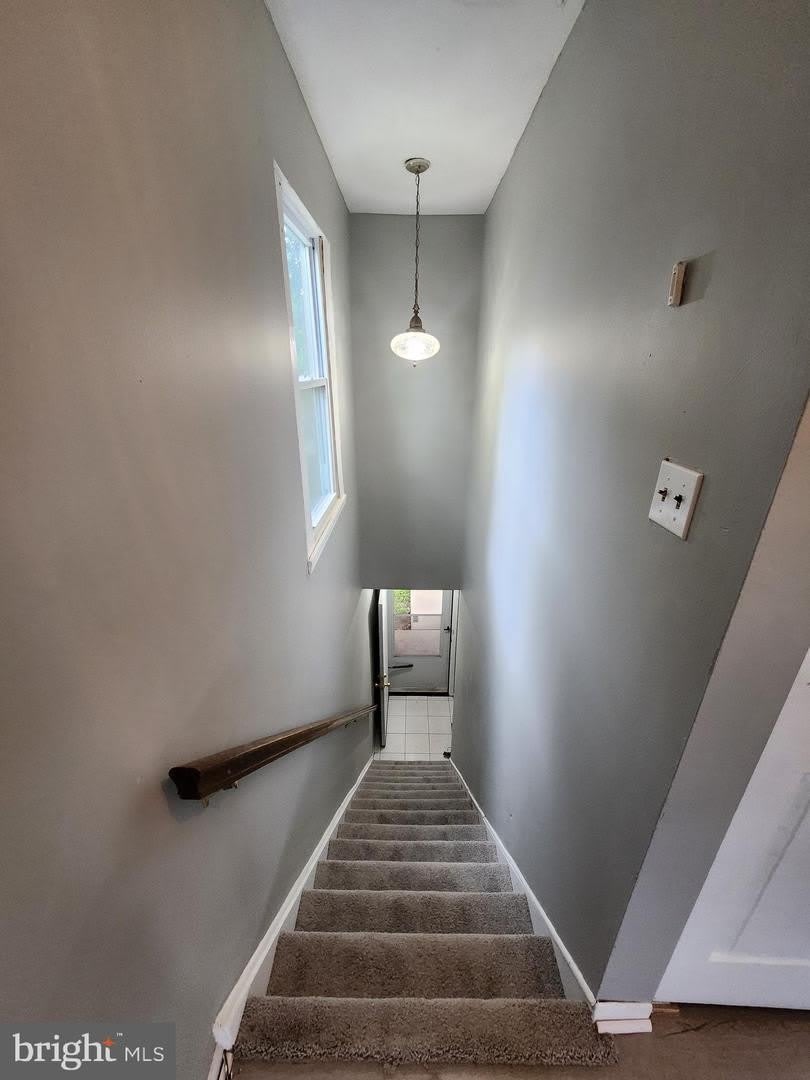 109 CHAUCER RD #B – photo 4
