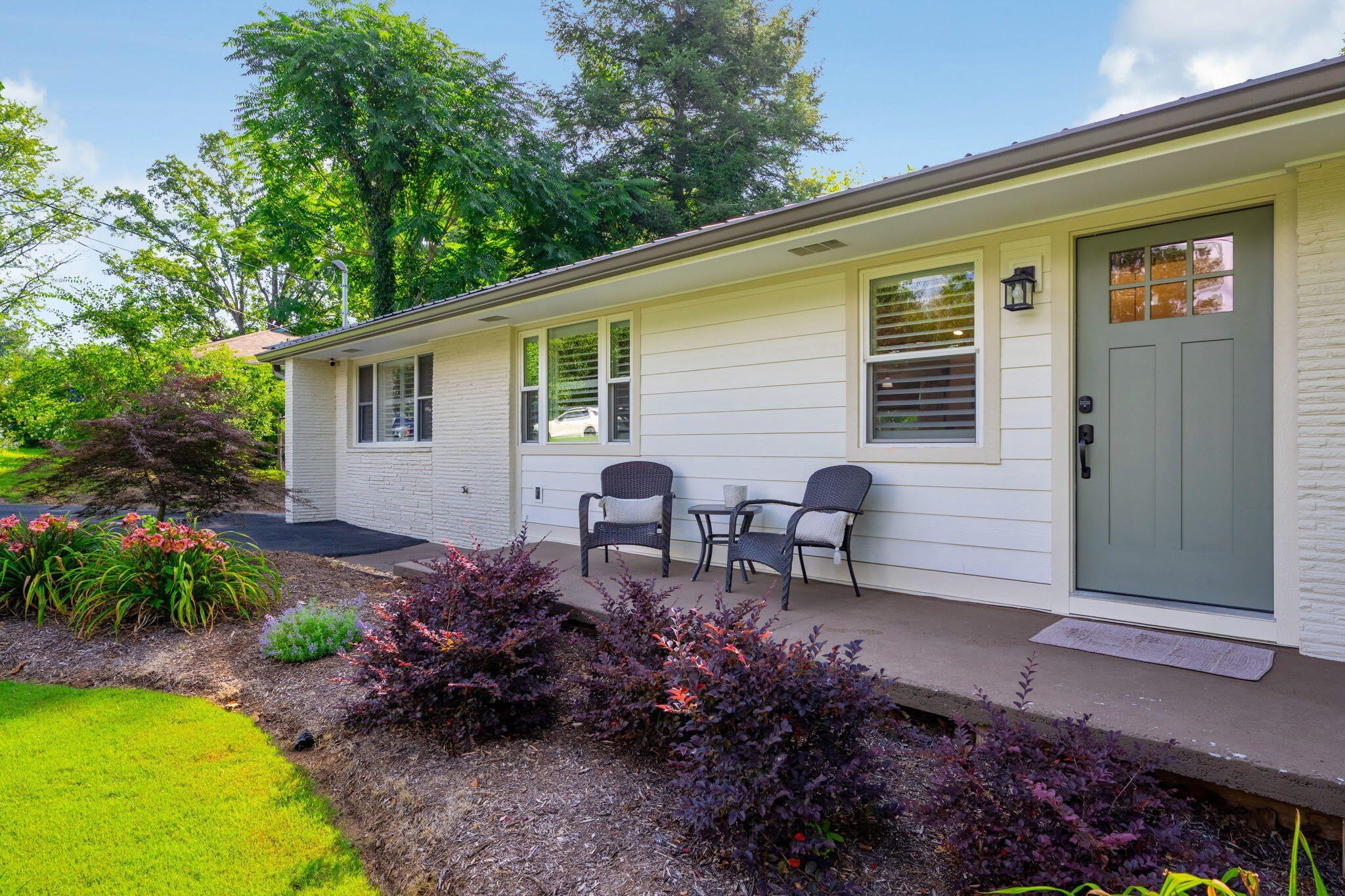 3594 Knollwood Hill Drive – photo 2