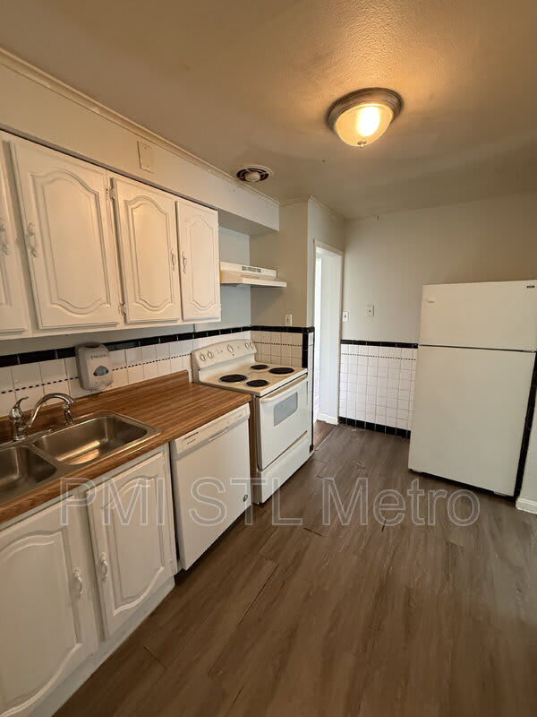 1131 Darr Dr – photo 4