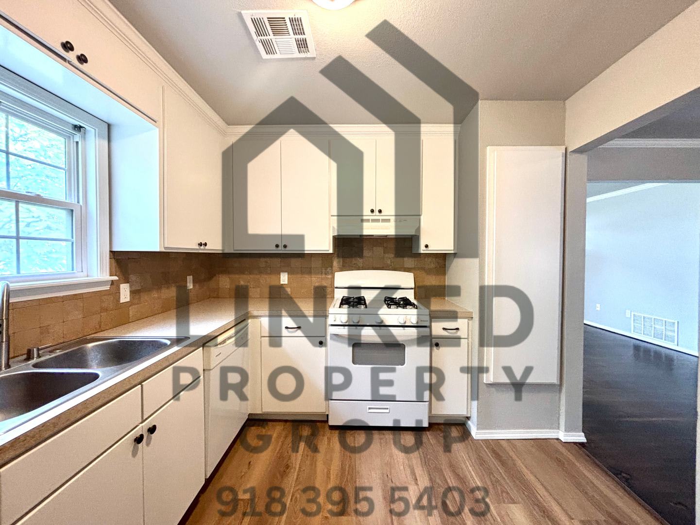 Newly Updated 2-bedroom, 1-bathroom Home – photo 4