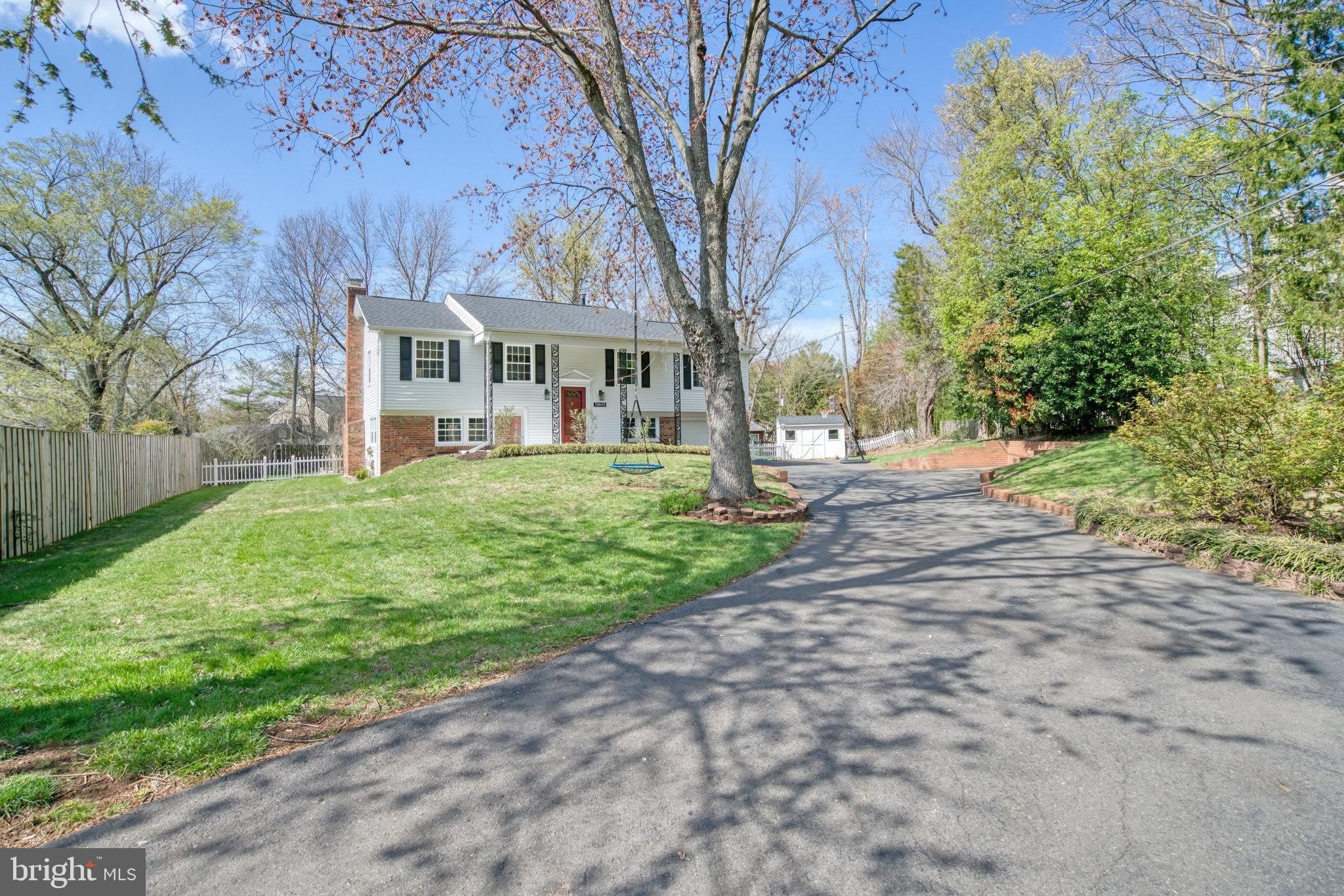 12805 POINT PLEASANT Drive – photo 3