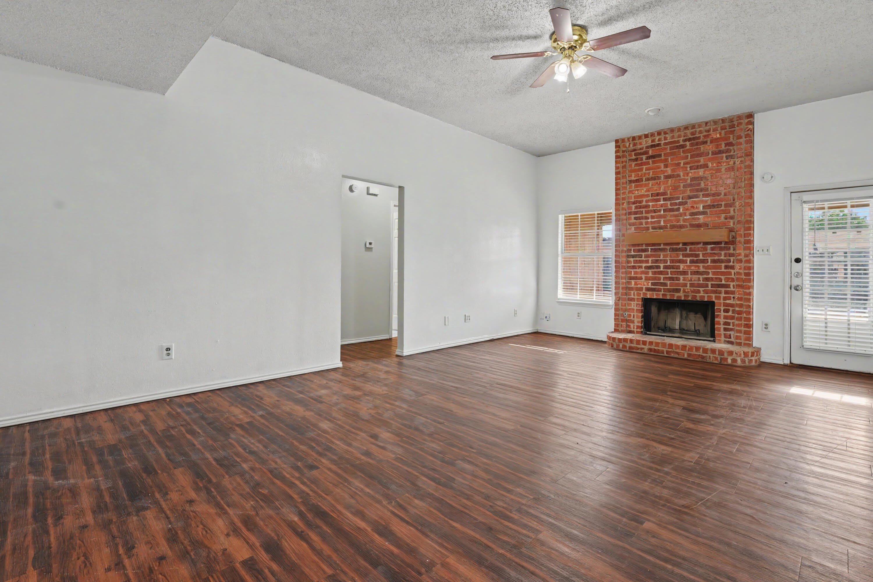 1010 Hyden Avenue – photo 5