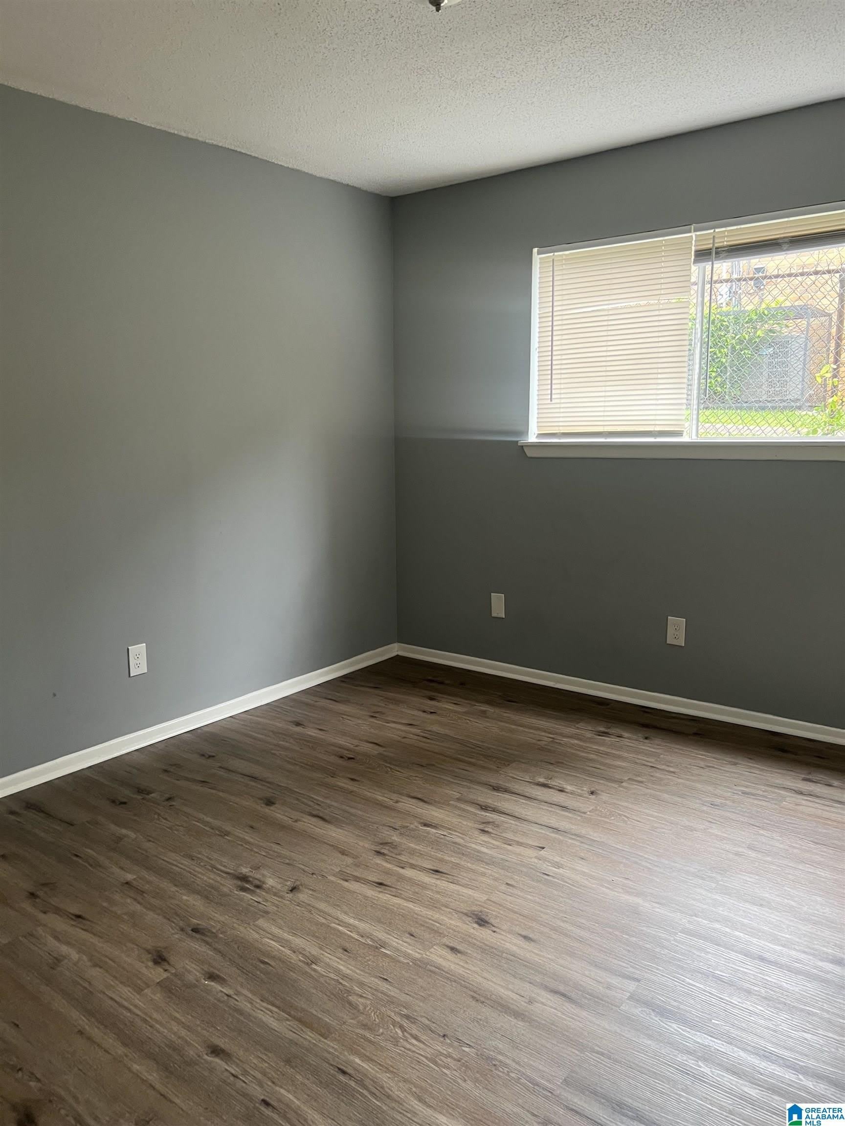 2300 31ST STREET ENSLEY – photo 2