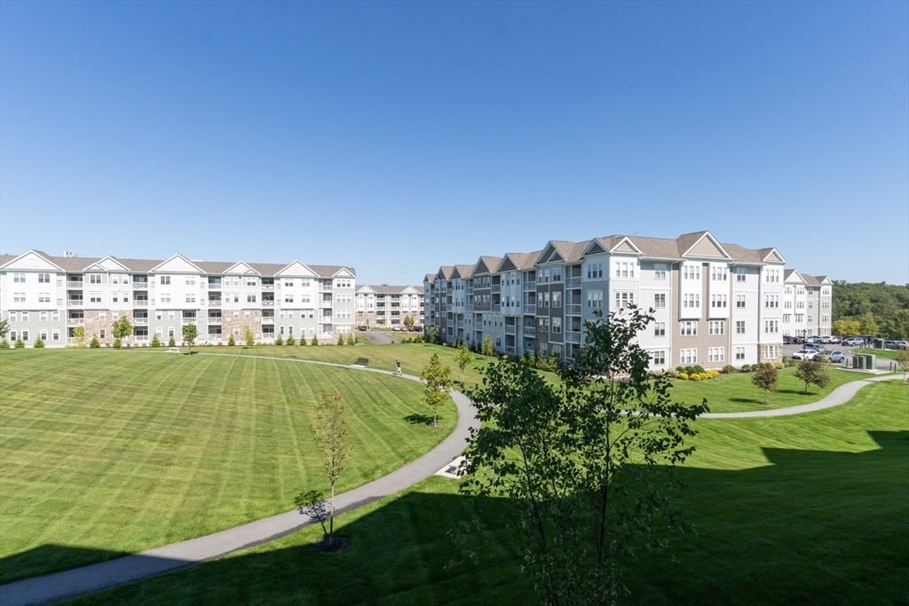 12208 Peters Farm Way # WAE4748JJ – photo 1