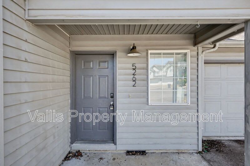 5262 Springcrest Drive – photo 3