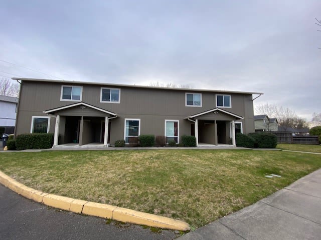 1423 Southeast M Street – photo 1