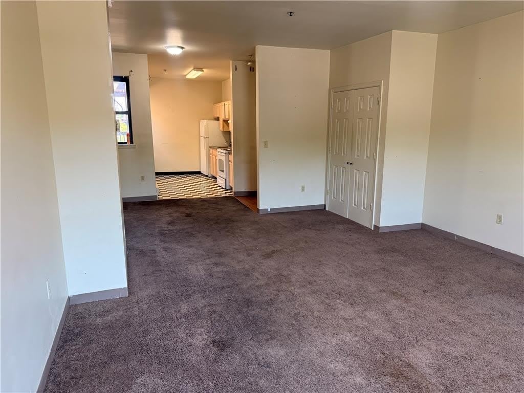 823 E 4th – photo 3