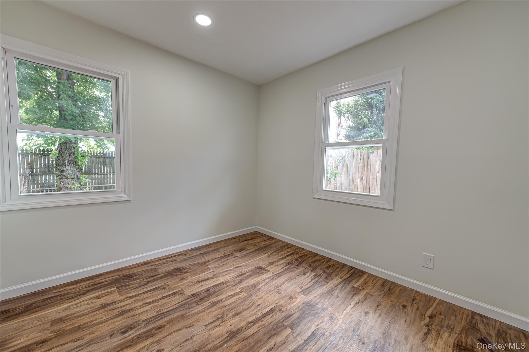 2528 Marshall Avenue – photo 3