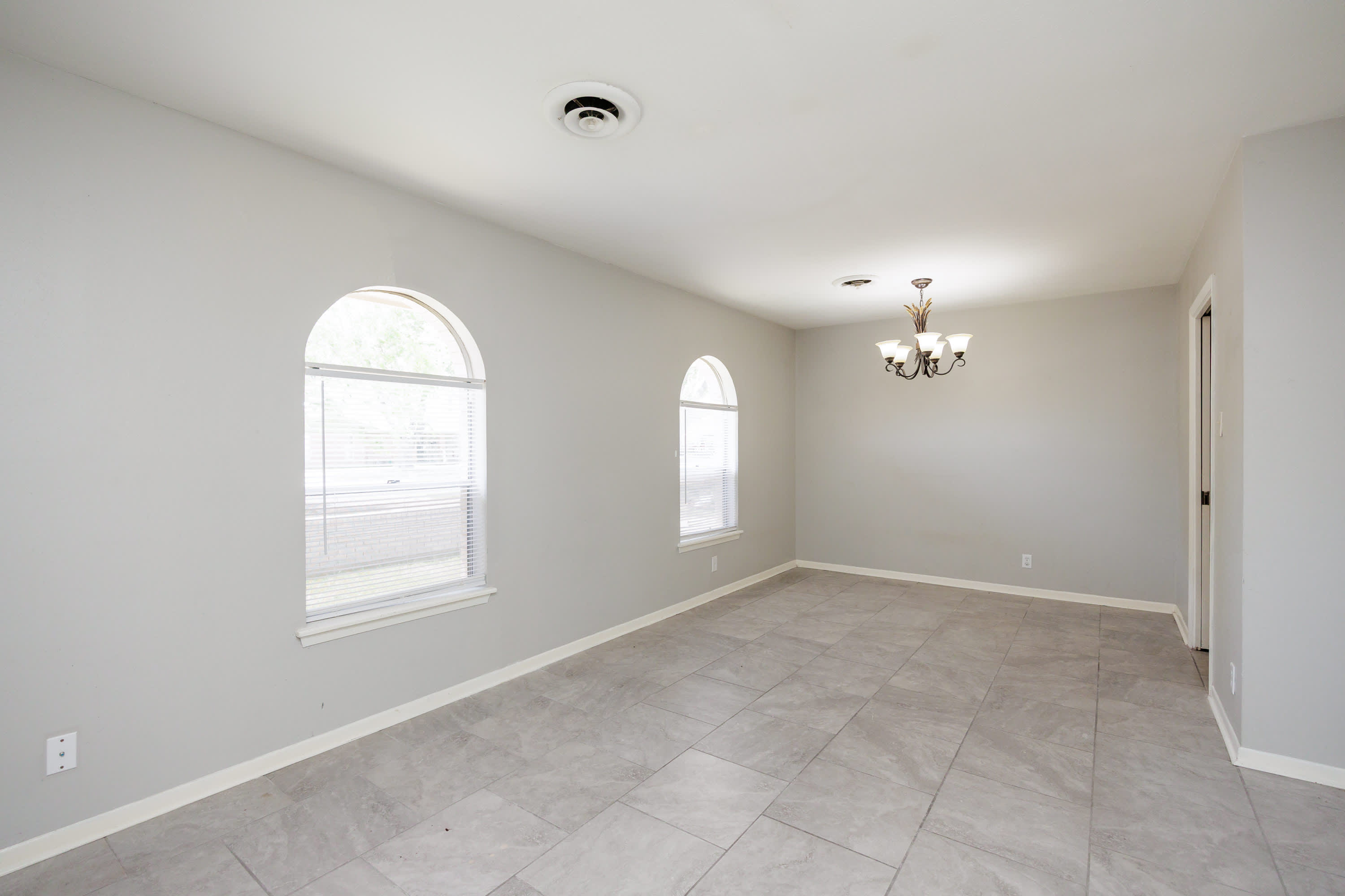 207 Blanco – photo 3