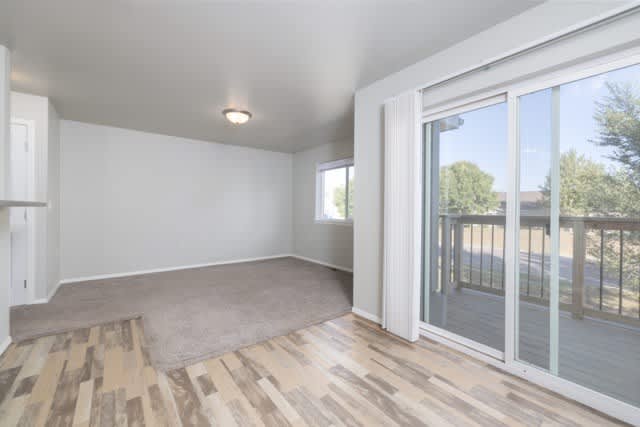 Thelin Center Apartments – photo 4