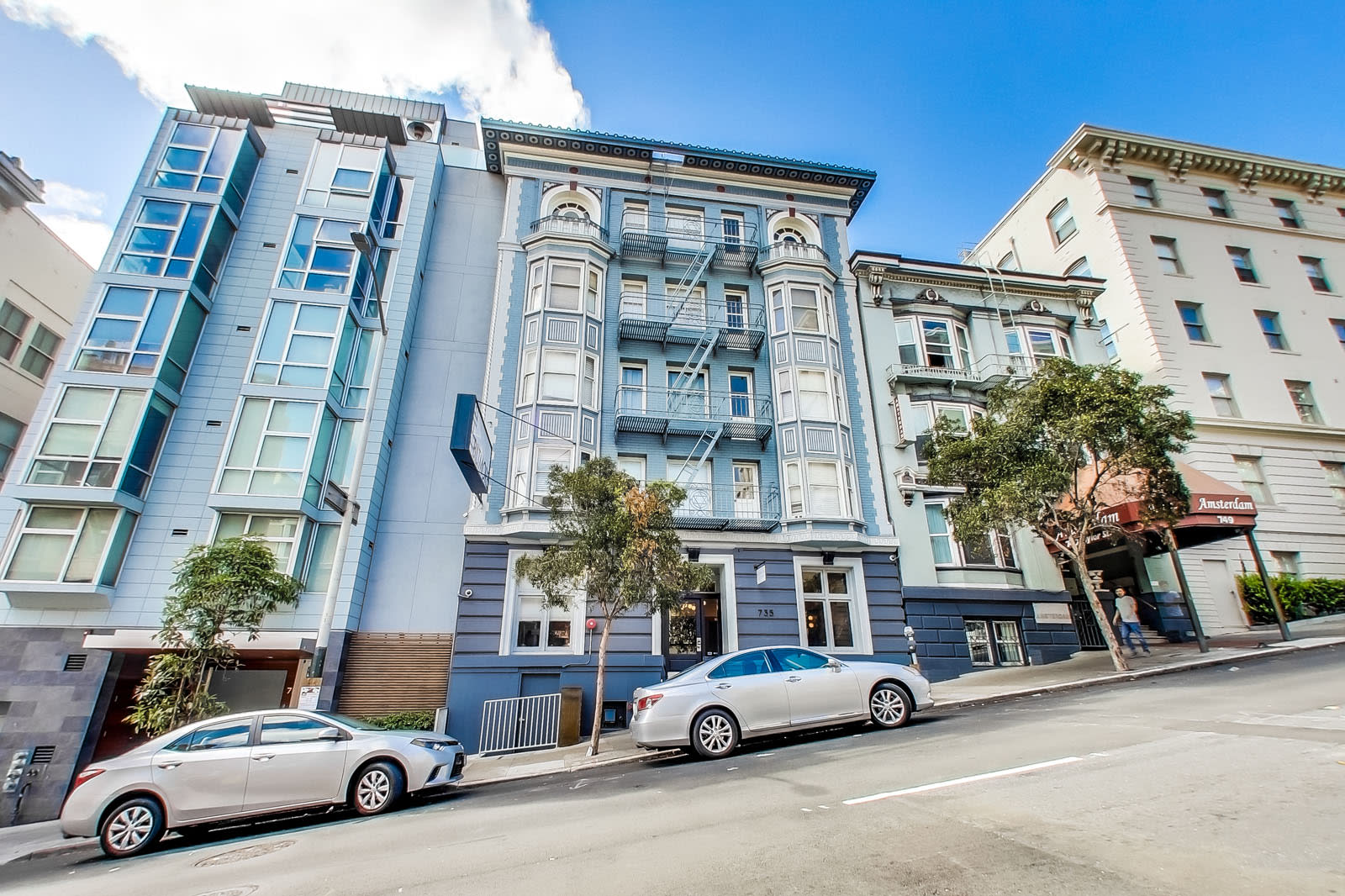 735 TAYLOR Apartments – photo 4