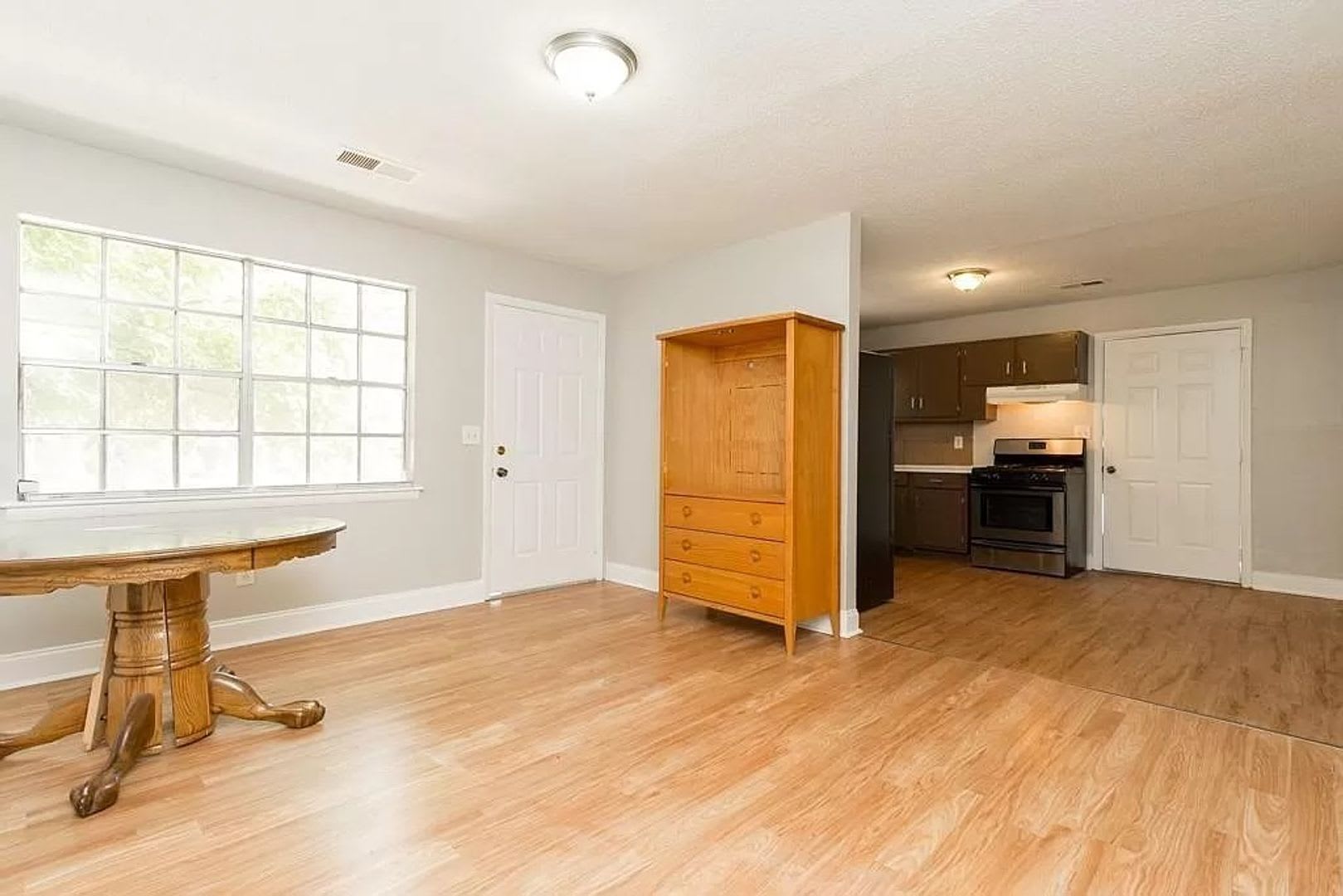 3 Bed 1.5 Bath in Atlanta! – photo 5