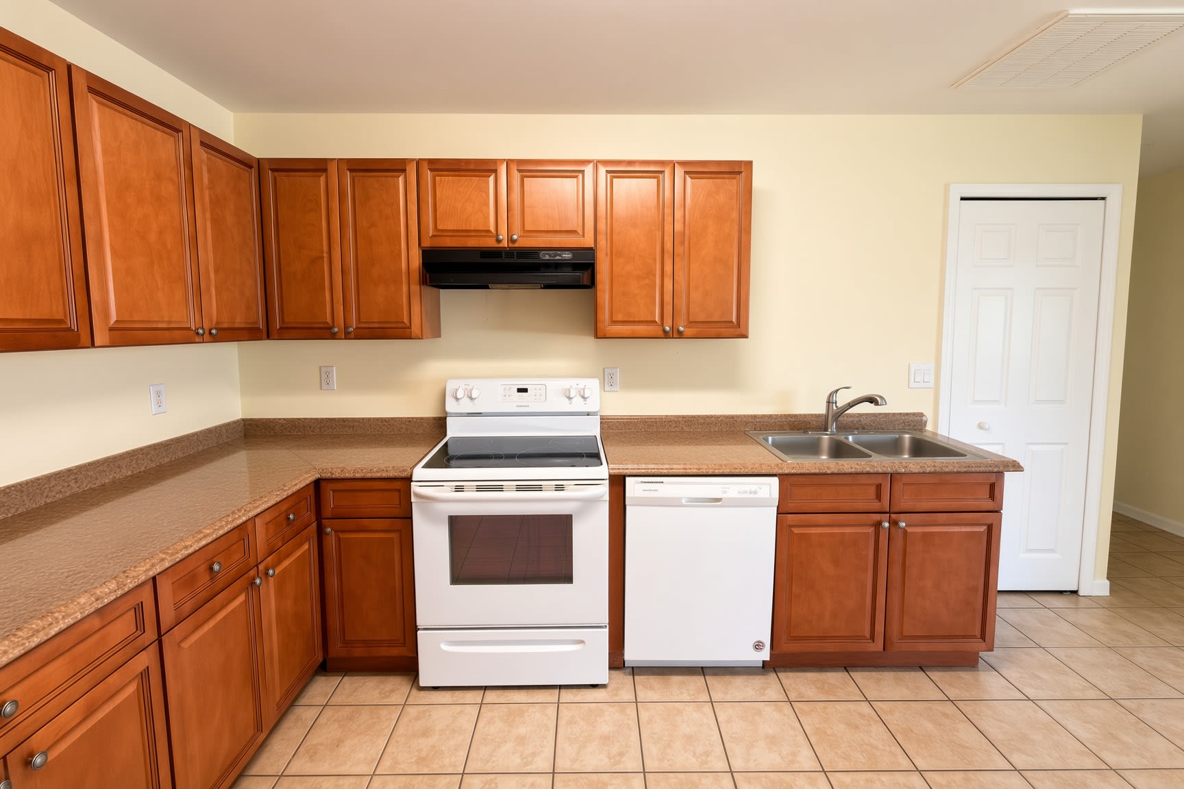 2405 Vernon Ave. S – photo 4