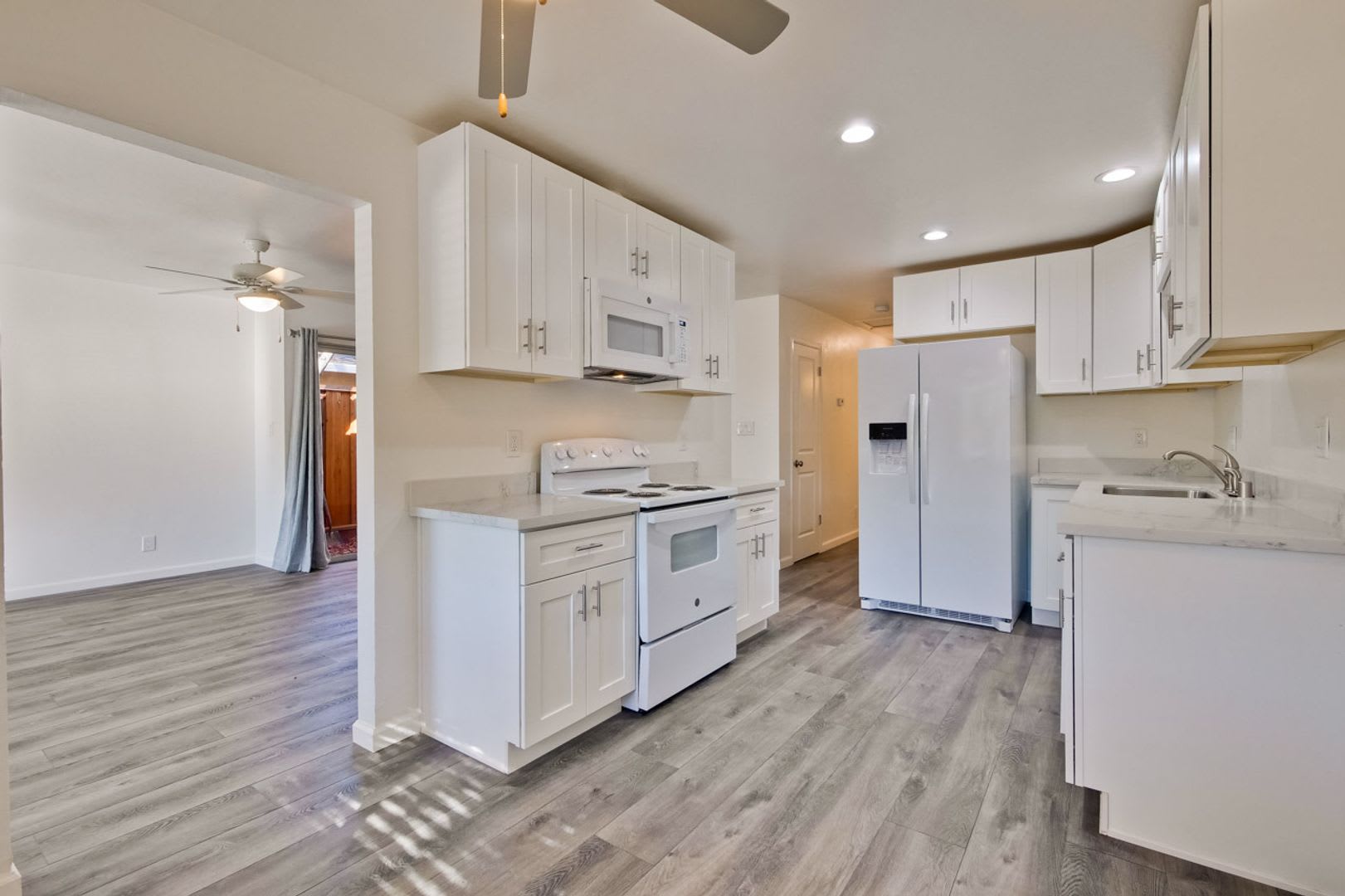 Updated Sunnyvale Home l 2 Bedrooms l Great Location! – photo 3