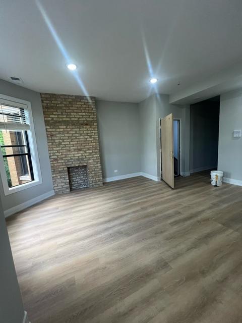 422 W Belden Ave – photo 5